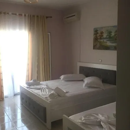 Ksamil Rooms 3*